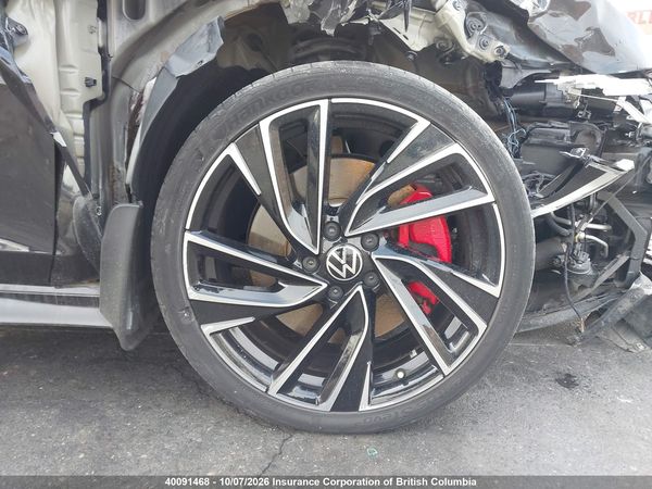 2022 VOLKSWAGEN GTI SE w/Black Wheel Pkg. — I12