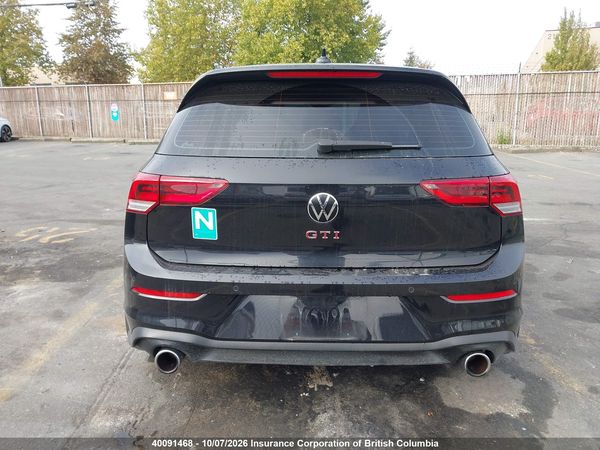 2022 VOLKSWAGEN GTI SE w/Black Wheel Pkg. — I17