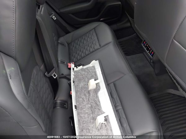2026 AUDI RS6 Performance quattro — I8