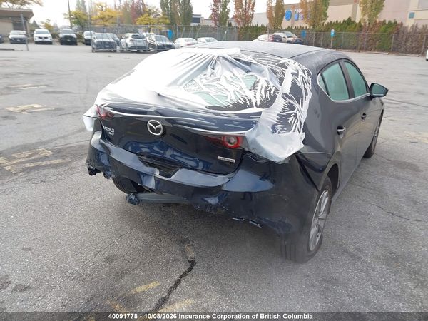 2025 MAZDA 3 PREFERRED — I4