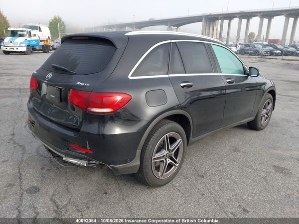 2022 MERCEDES-BENZ GLC 300 4MATIC — I4