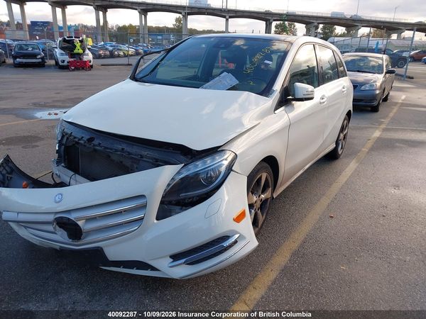2013 MERCEDES-BENZ B250 — I2