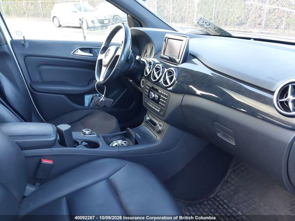 2013 MERCEDES-BENZ B250 — I5
