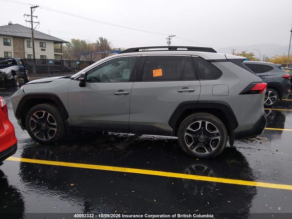 2019 TOYOTA RAV4 — I15