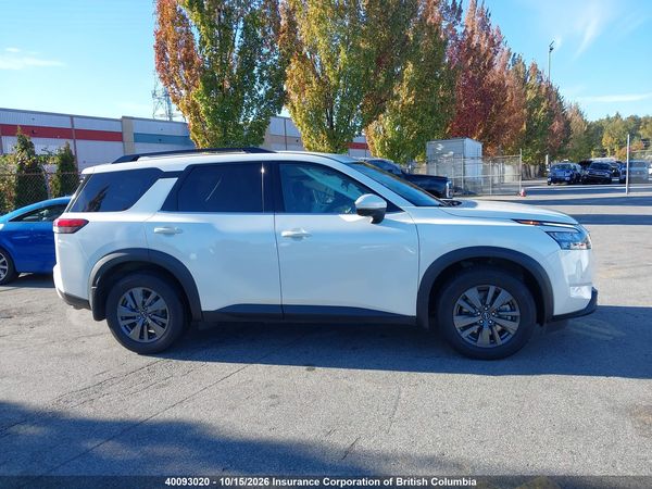 2024 NISSAN PATHFINDER SV — I14