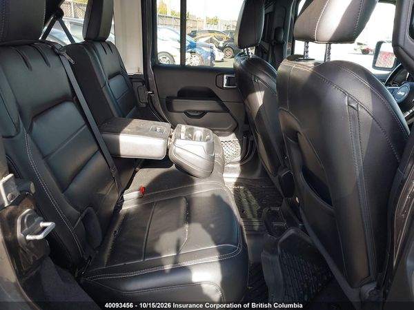 2020 JEEP WRANGLER UNLIMITED SAHARA — I8