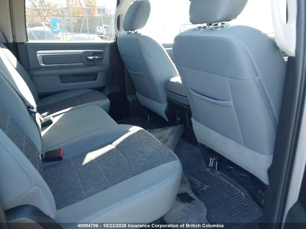 2019 RAM 1500 CLASSIC SLT — I8