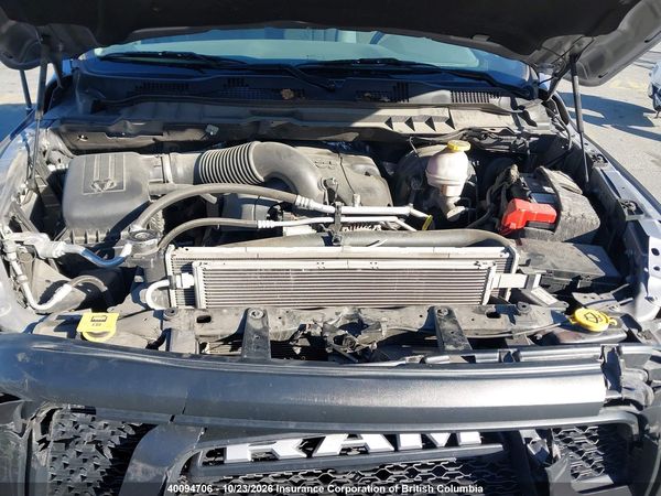 2019 RAM 1500 CLASSIC SLT — I10