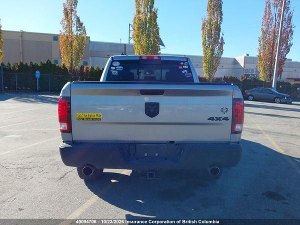 2019 RAM 1500 CLASSIC SLT — I16