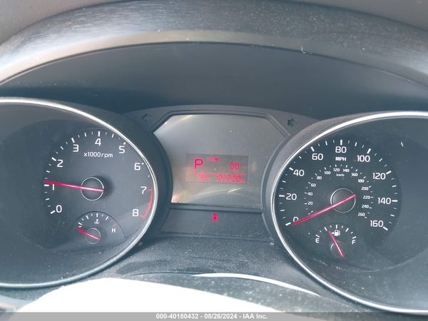 2016 KIA SEDONA LX