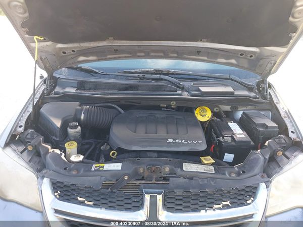 2014 DODGE GRAND CARAVAN SXT — I10