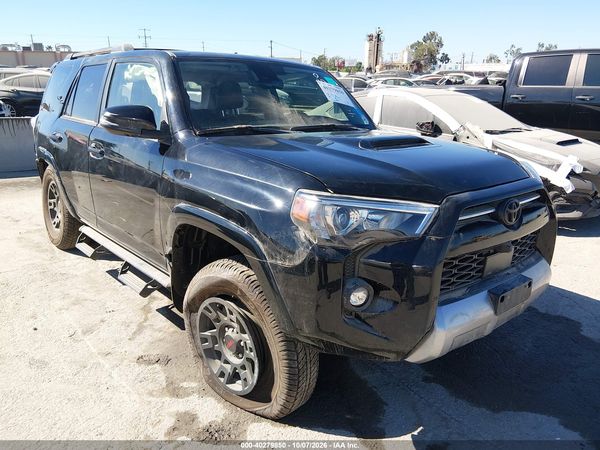 2024 TOYOTA 4RUNNER TRD OFF ROAD PREMIUM — I1