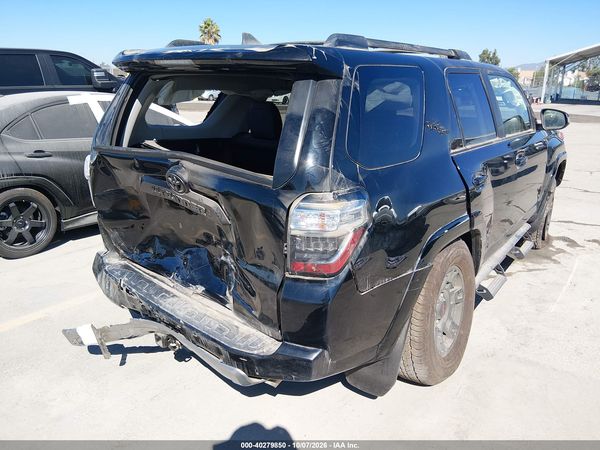 2024 TOYOTA 4RUNNER TRD OFF ROAD PREMIUM — I4