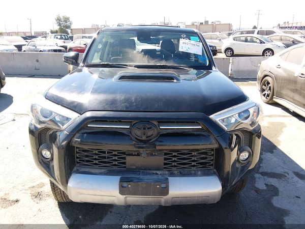 2024 TOYOTA 4RUNNER TRD OFF ROAD PREMIUM — I115