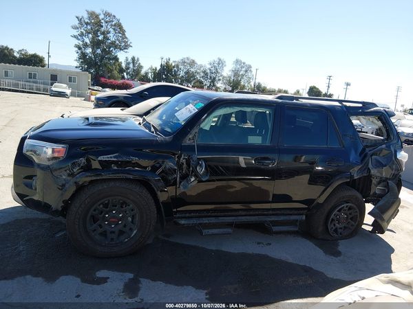 2024 TOYOTA 4RUNNER TRD OFF ROAD PREMIUM — I117