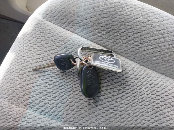2014 TOYOTA SIENNA LE V6 8 PASSENGER