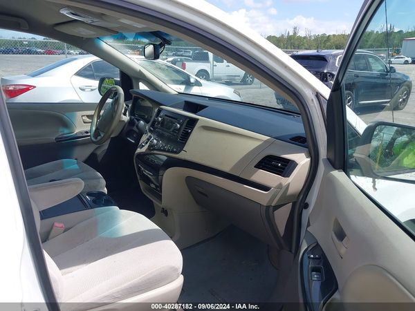 2014 TOYOTA SIENNA LE V6 8 PASSENGER