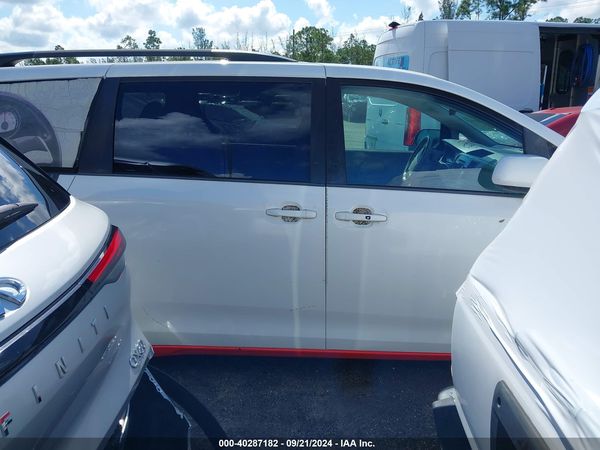 2014 TOYOTA SIENNA LE V6 8 PASSENGER