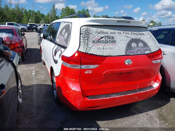 2014 TOYOTA SIENNA LE V6 8 PASSENGER