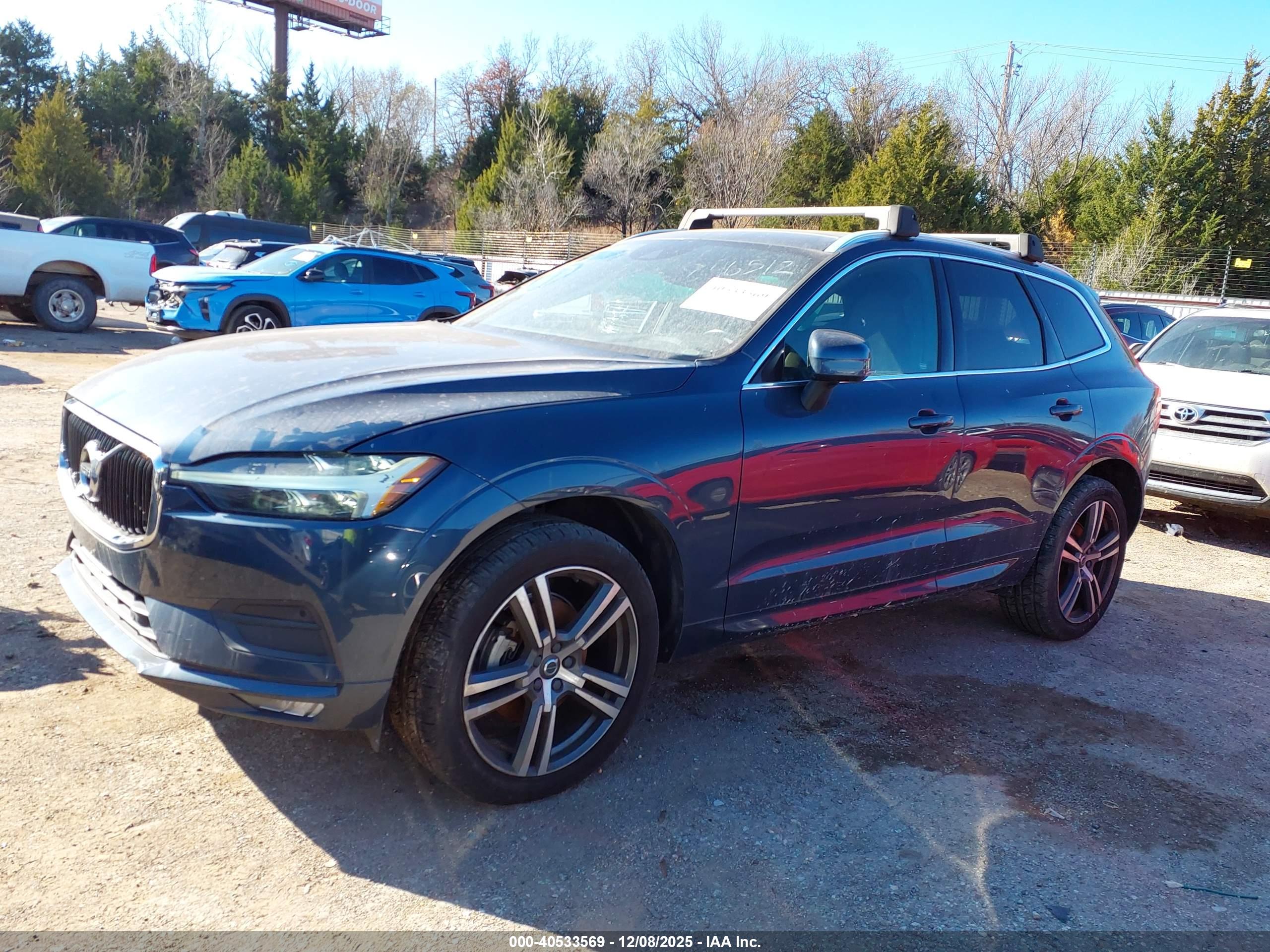 2021 VOLVO XC60 T5 MOMENTUM