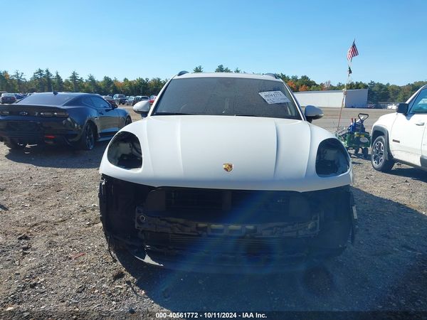 2020 PORSCHE MACAN