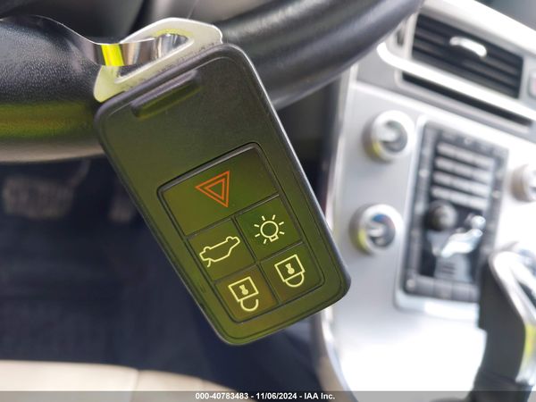 2017 VOLVO S60 T5 DYNAMIC
