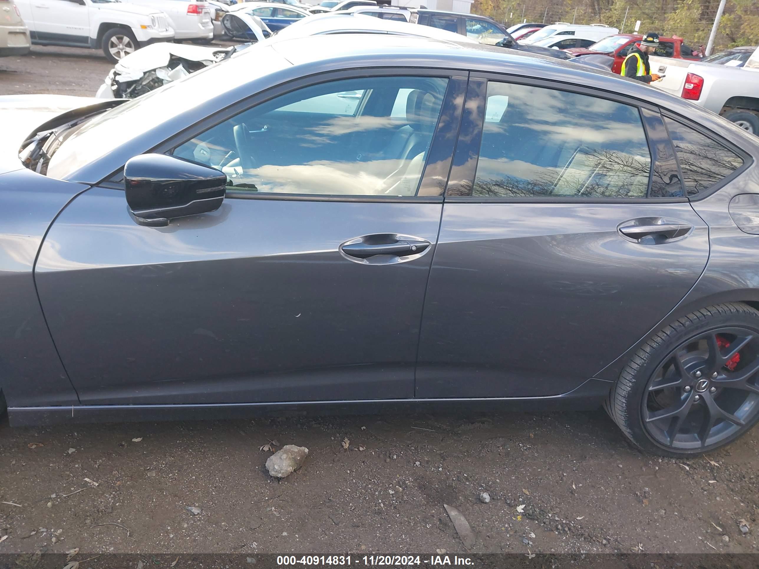 2023 ACURA TLX