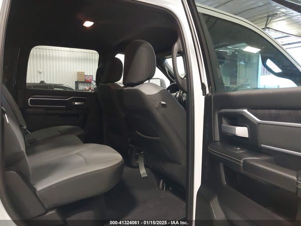 2024 RAM 2500 BIG HORN  4X4 6'4 BOX