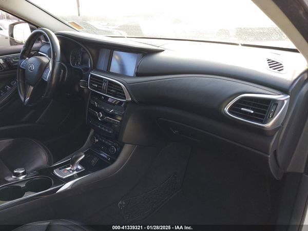 2017 INFINITI QX30 PREMIUM