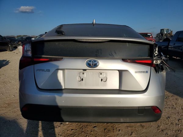 2020 TOYOTA PRIUS
