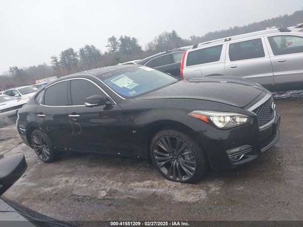 2019 INFINITI Q70 3.7X LUXE