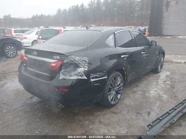 2019 INFINITI Q70 3.7X LUXE