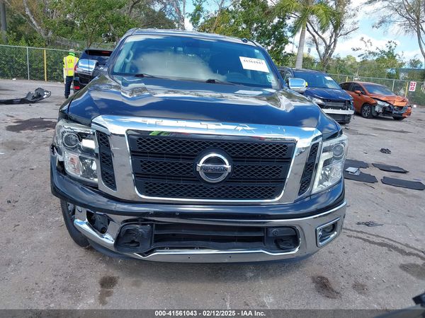 2018 NISSAN TITAN SL — I6