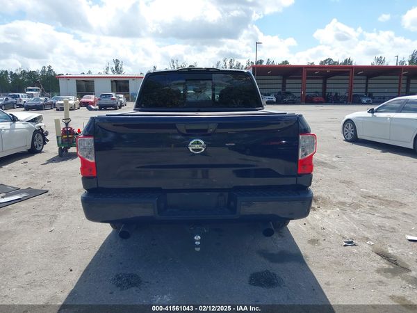 2018 NISSAN TITAN SL — I119