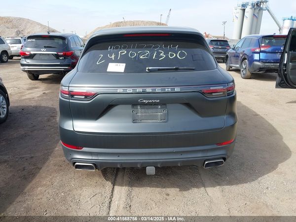 2019 PORSCHE CAYENNE