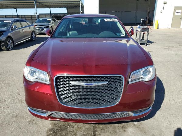 2016 CHRYSLER 300