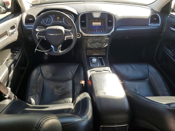 2016 CHRYSLER 300