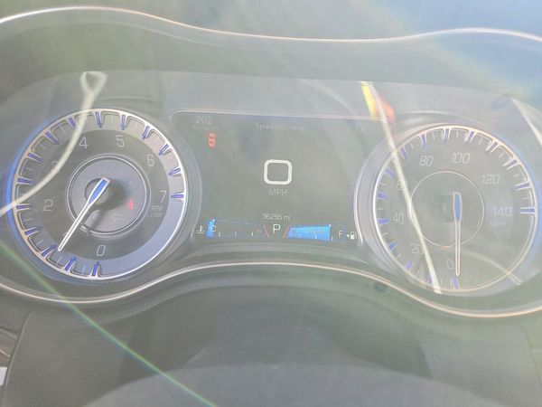 2016 CHRYSLER 300