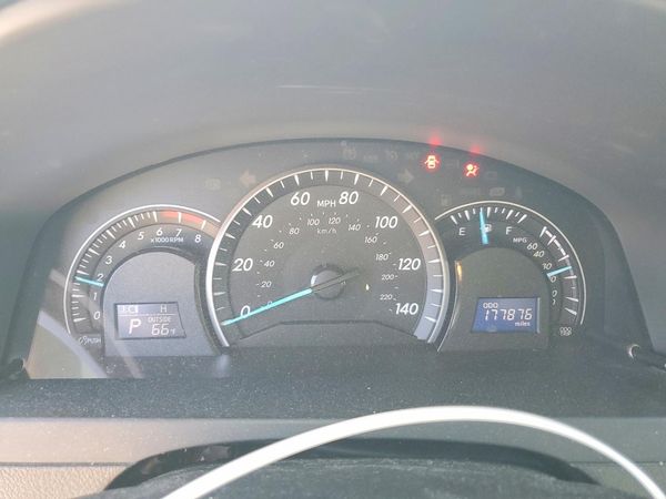 2012 TOYOTA CAMRY