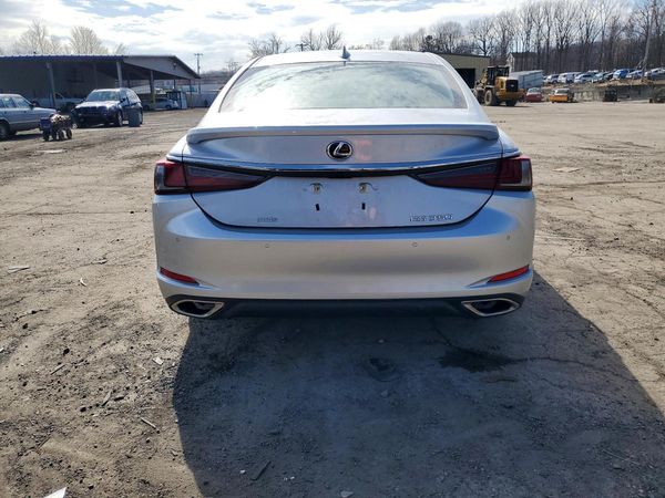 2021 LEXUS ES 350