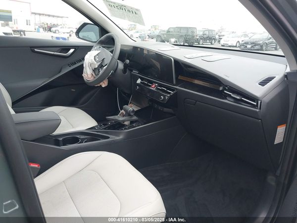 2024 KIA NIRO EX TOURING