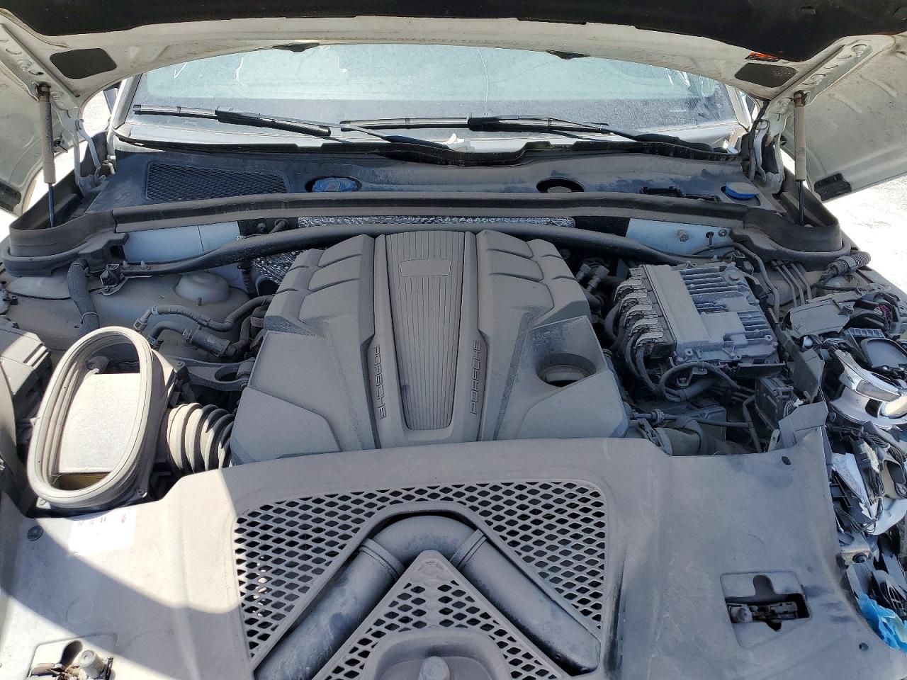 2019 PORSCHE MACAN S