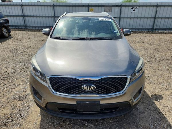 2016 KIA SORENTO L / LX