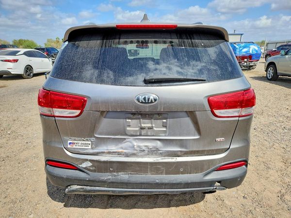 2016 KIA SORENTO L / LX