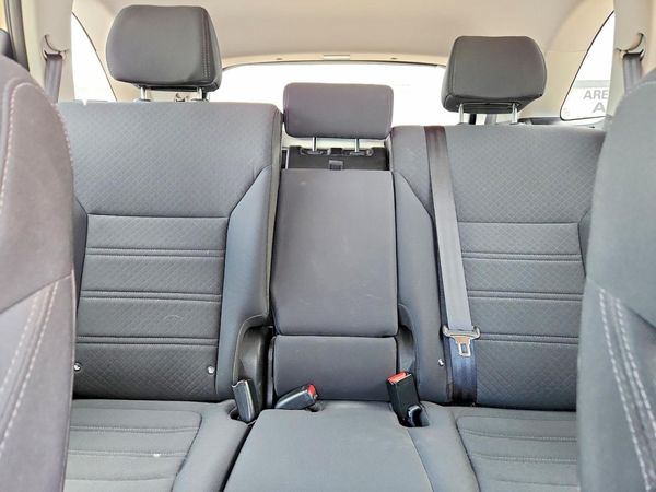 2016 KIA SORENTO L / LX
