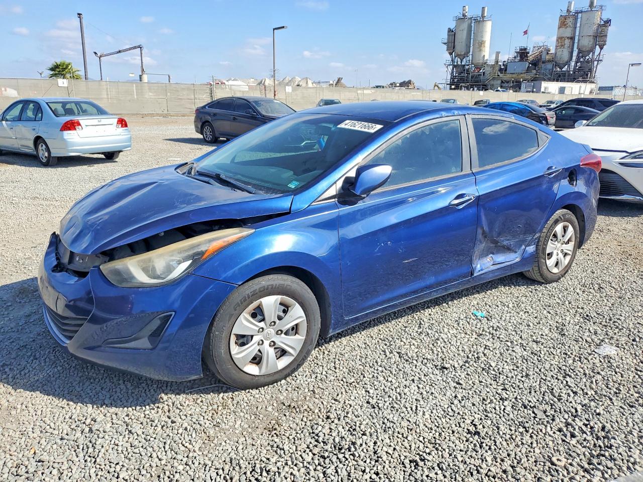 2016 HYUNDAI ELANTRA — Front 3/4