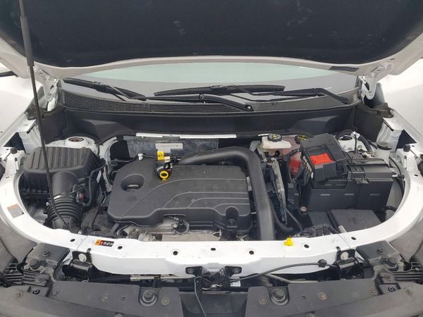 2025 CHEVROLET EQUINOX 1LT — Engine bay