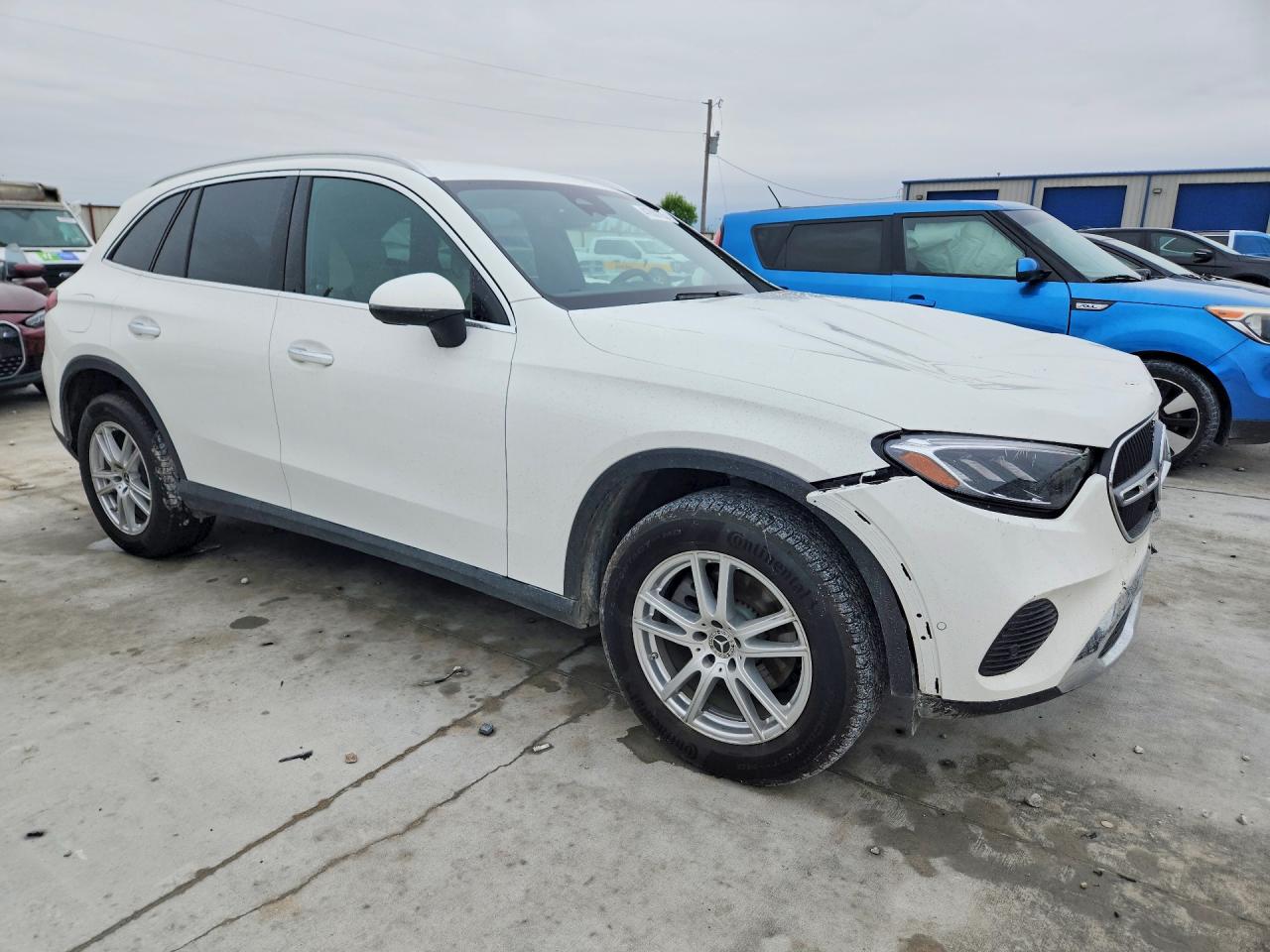 2025 MERCEDES-BENZ GLC GLC300