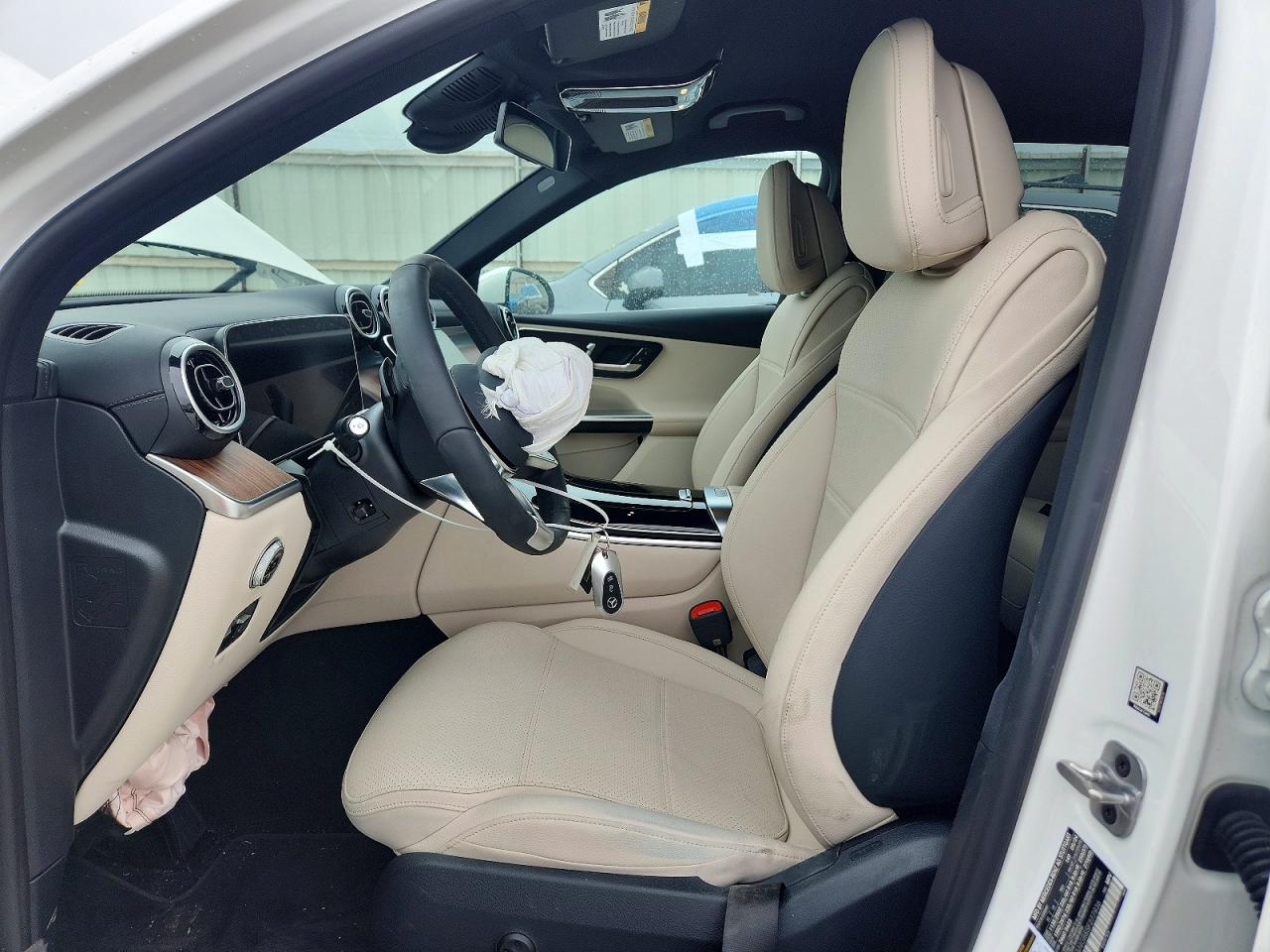 2025 MERCEDES-BENZ GLC GLC300