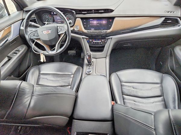 2020 CADILLAC XT6